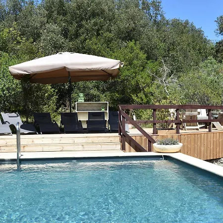 Quaint In With Pool Villa